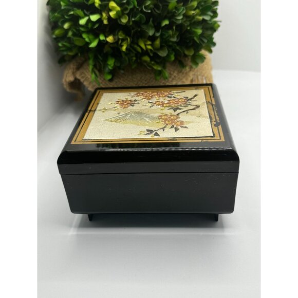 Vintage Japanese Lacquer Music Jewelry Box W/Mt. Fuji & Cherry Blossom Design - Picture 5 of 14